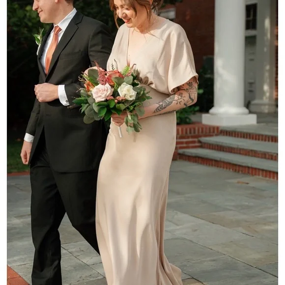 Anthropologie BHLDN Cream Flutter Sleeve Gown - Picture 5 of 11
